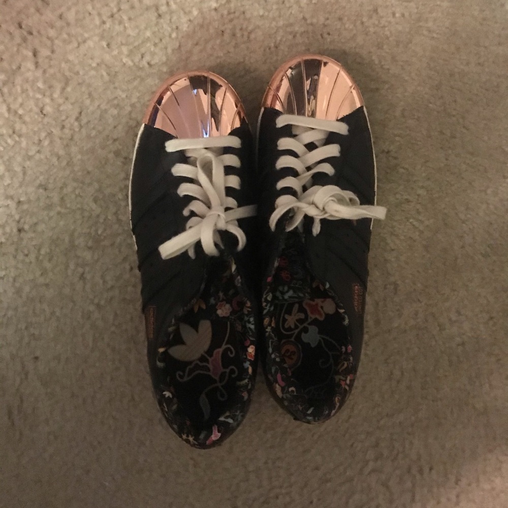 Limited Edition Adidas Superstar 80